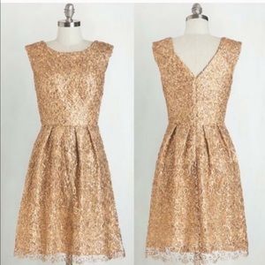 Sparkley Gold ModCloth Dress ✨
